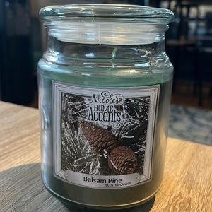 Nicole Balsam Pine candle